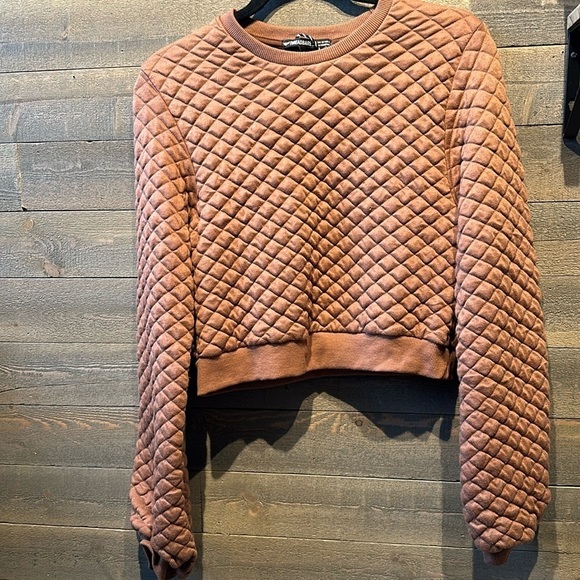 Threadbare Tops - NWT Threadbare crop camel color quilted crop sweatshirt size 4